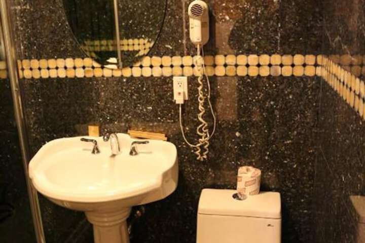 Paris Suites Hotel - thumb 7