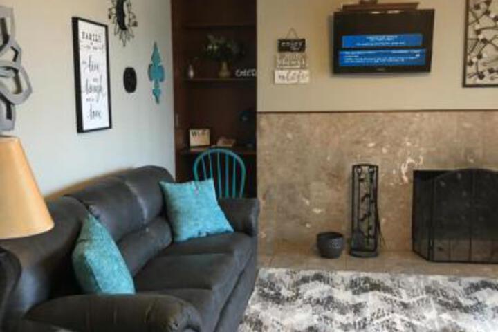 Anchorage Uptown Suites - thumb 0