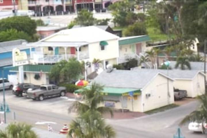 Silver Sands Villas - thumb 1