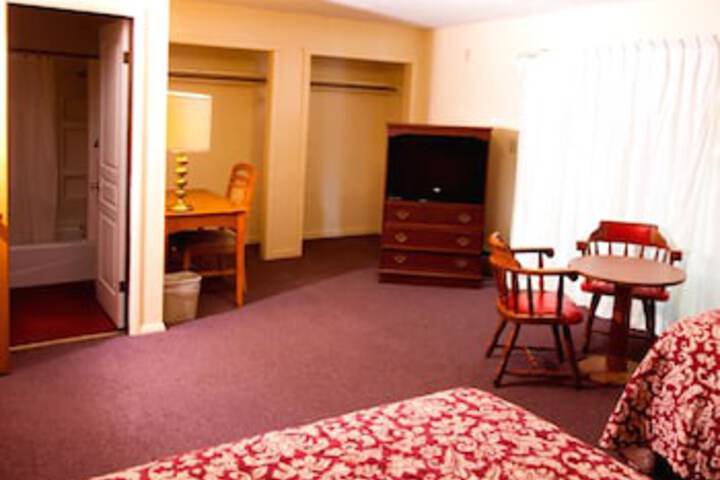 Charlie's Motel - thumb 4