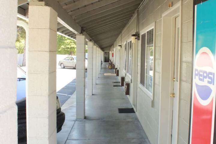 Budget Inn Yreka - thumb 1