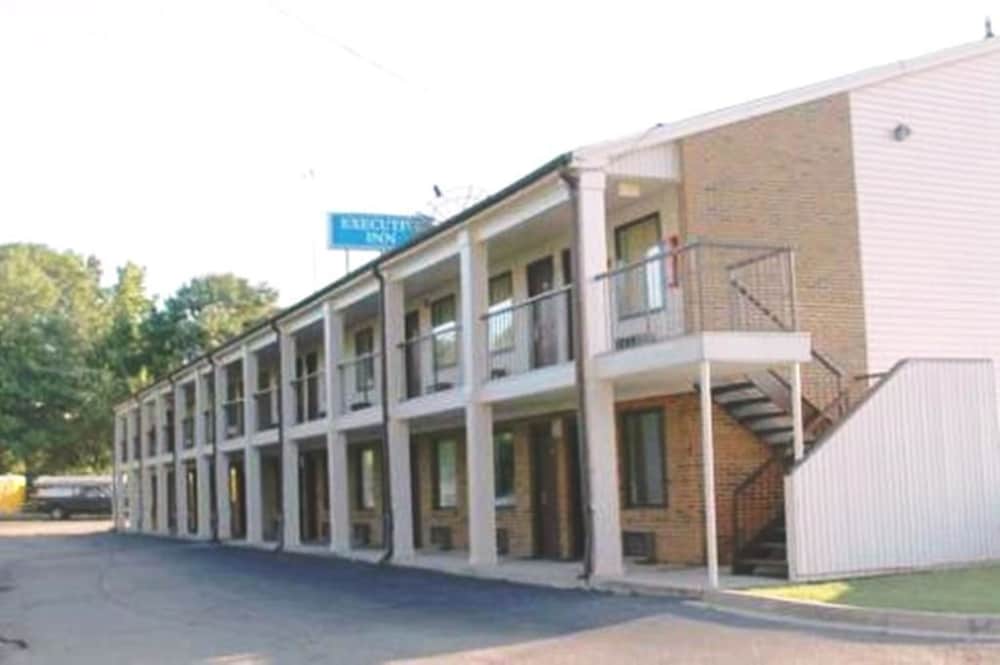 Executive Inn - thumb 0