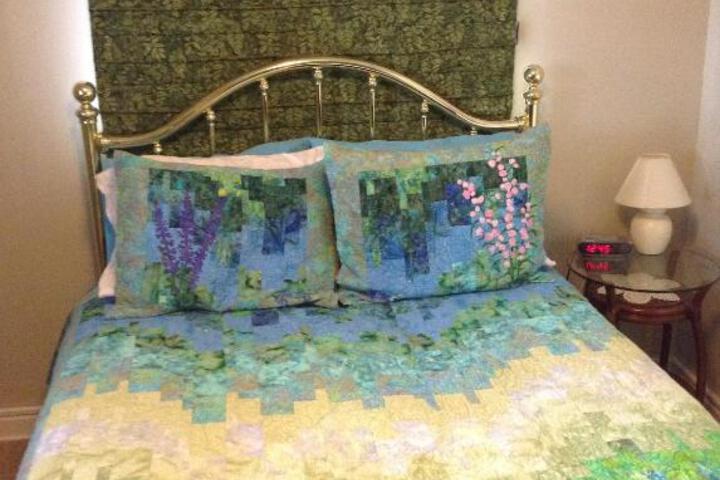 The Spyglass Inn - thumb 2