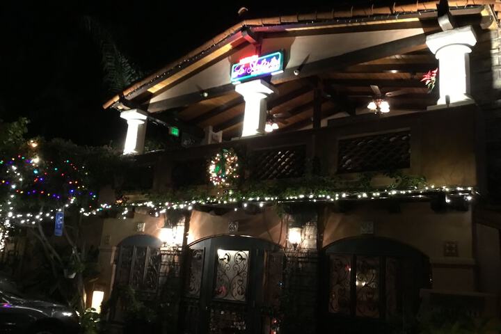 Les Artistes Inn - thumb 3