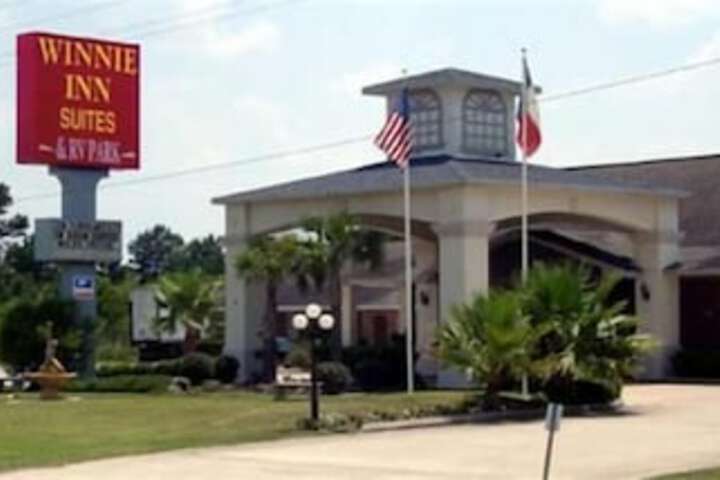 Winnie Inn & Suites - thumb 2