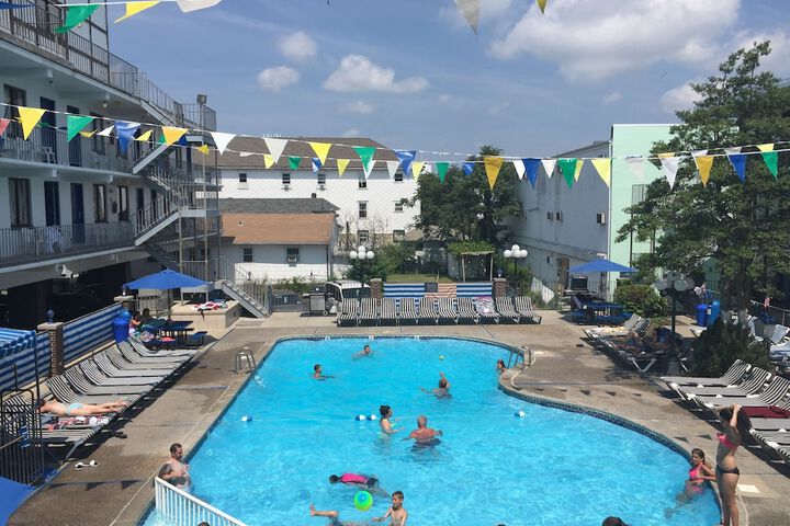 Brittany Motel - thumb 6