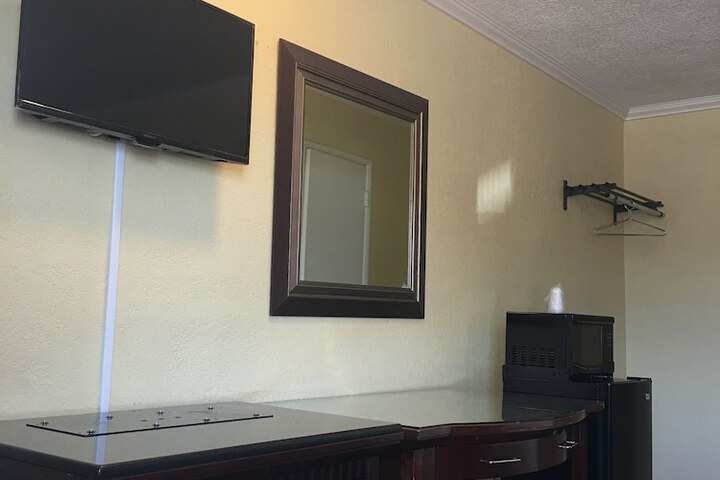 Kings Rest Motel - thumb 6