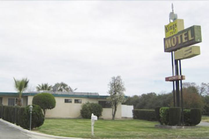 Kings Rest Motel - thumb 0