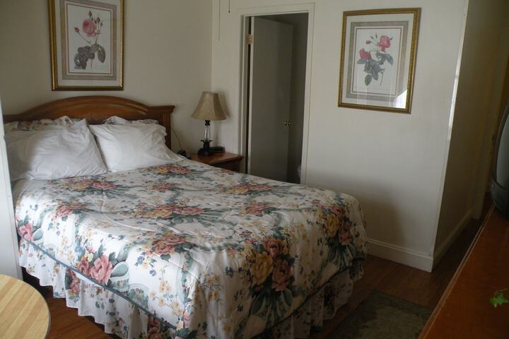 1876 Heritage Inn - thumb 3