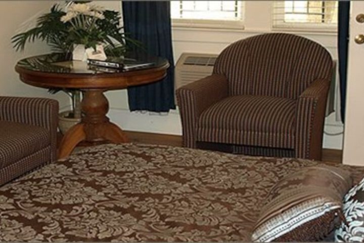 1876 Heritage Inn - thumb 5