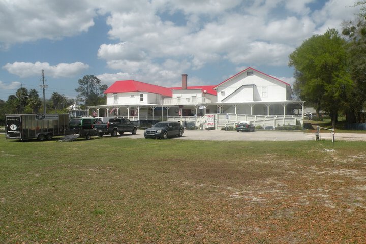 1876 Heritage Inn - thumb 1