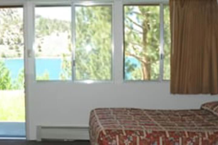 Boulder Lodge - thumb 3