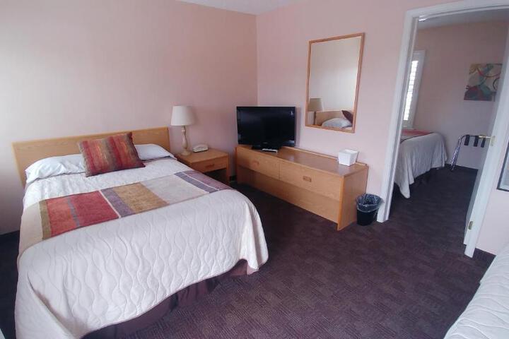 Blue Pine Motel - thumb 7