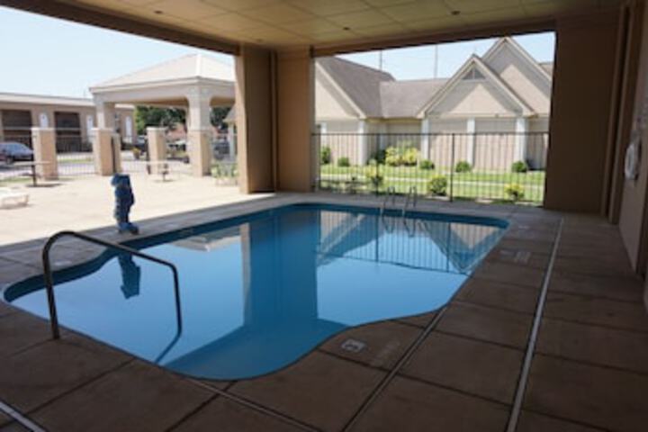 1 Life Studio And Suites - thumb 0