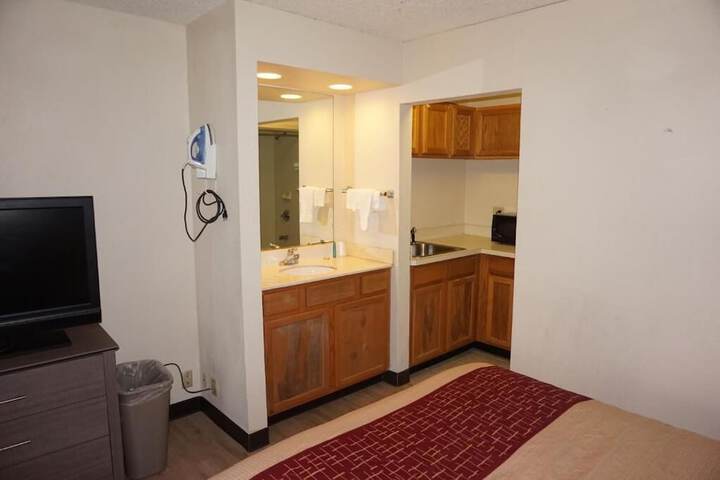 1 Life Studio And Suites - thumb 2