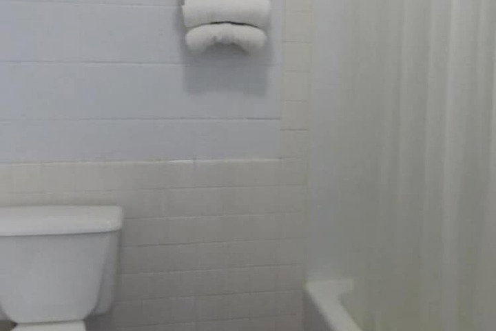 Adair Budget Inn - thumb 7