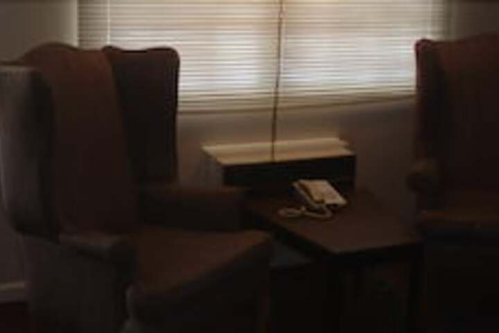 Fels Three Crown Motel - thumb 2