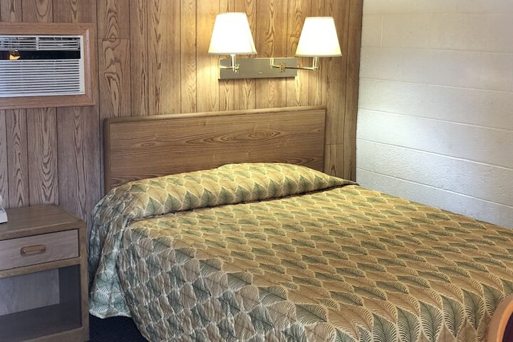 Sun 'N Snow Hotel - thumb 7