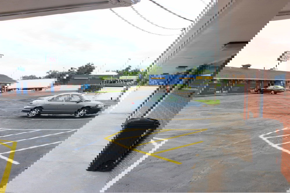 American Inn Motel - thumb 1