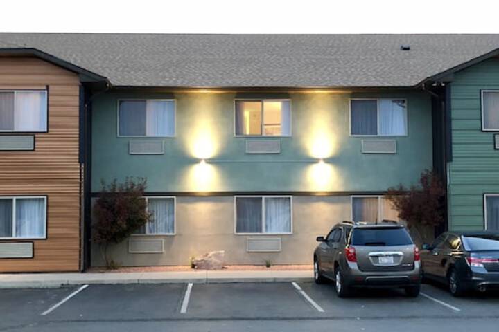 Quality Inn & Suites West - thumb 4