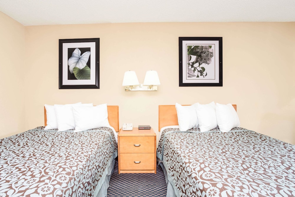 Days Inn By Wyndham Downtown Aiken - thumb 6