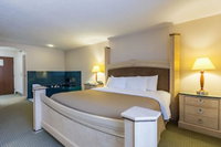 Econo Lodge Inn  Suites Omaha - La Vista/Gretna Area