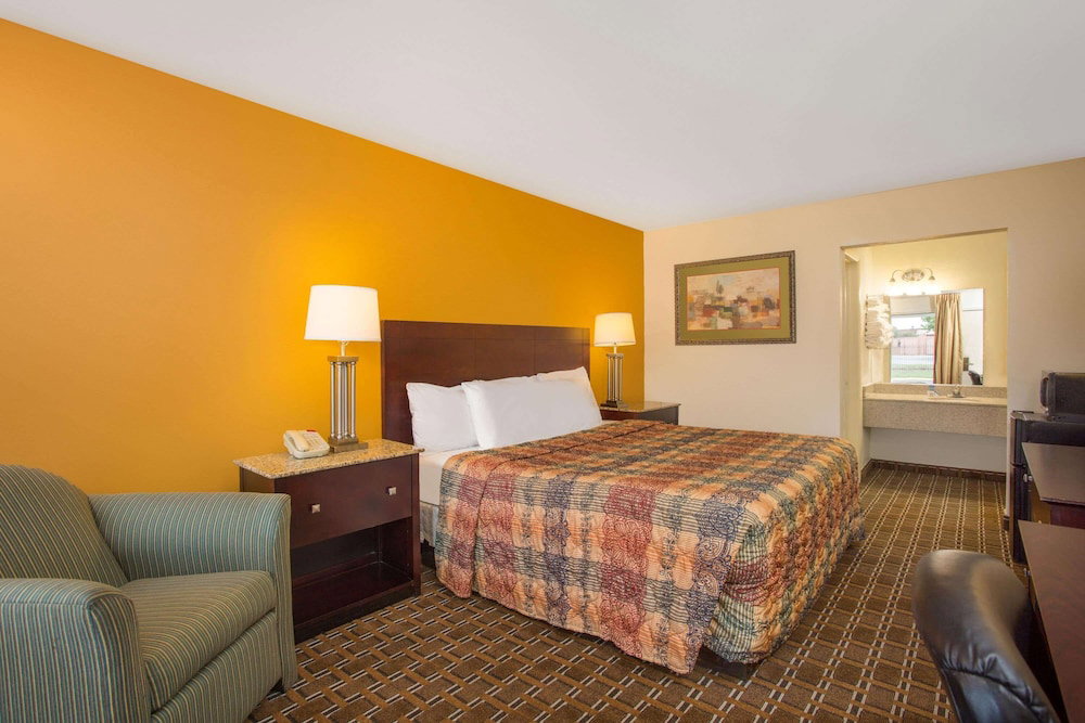 Days Inn By Wyndham Chester - thumb 3