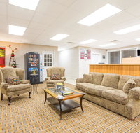 Days Inn by Wyndham Chester - USA Accommodation