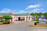 Days Inn by Wyndham Cornelius Lake Norman