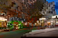 Night Hotel Broadway