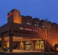 Crowne Plaza Columbus North- Worthington an IHG Hotel - Students Accommodation