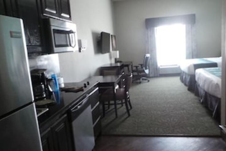 Oakwood Suites Hotel - thumb 0