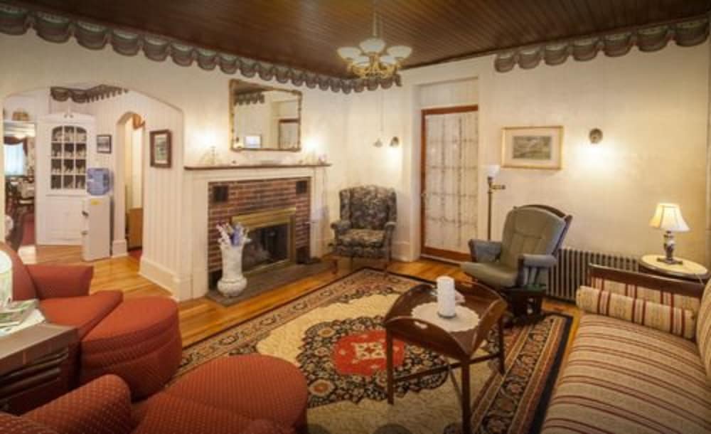 Augustus Bove House - thumb 2