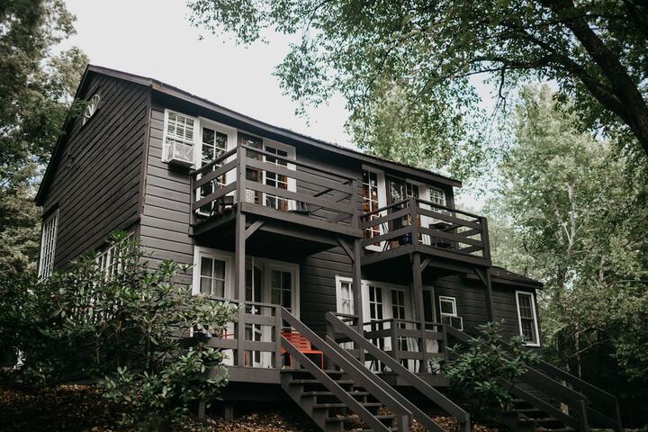 CS Coach House - thumb 2