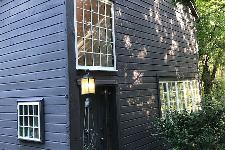 CS Coach House - thumb 1