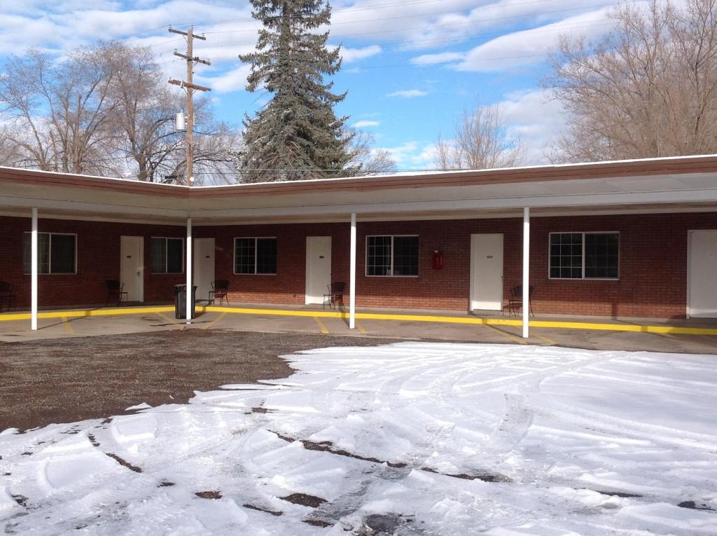 DeLano Motel - thumb 5