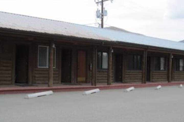 Bellevue High Country Motel - thumb 0