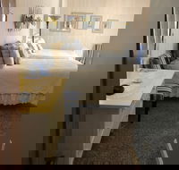 Hickory House Inn - Tourism Bookings