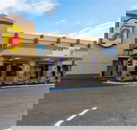 Super 8 by Wyndham Goldsboro - Tourism Bookings