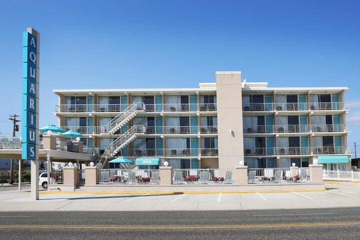 Aquarius Oceanfront Inn - thumb 5