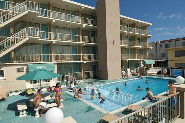 Aquarius Oceanfront Inn - thumb 7