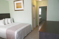 Royal Canadian Motel