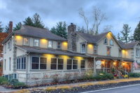 Woodfield Manor a Sundance Vacations Property