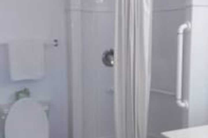 Super 7 Motel - thumb 6