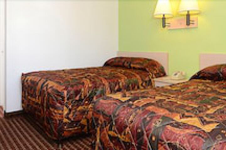 Super 7 Motel - thumb 5