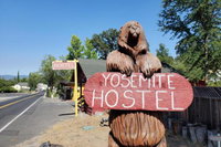 Yosemite International Hostel