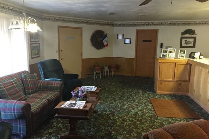 Burr Oak Motel - thumb 6