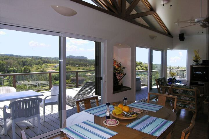 Adventure In Paradise - thumb 3