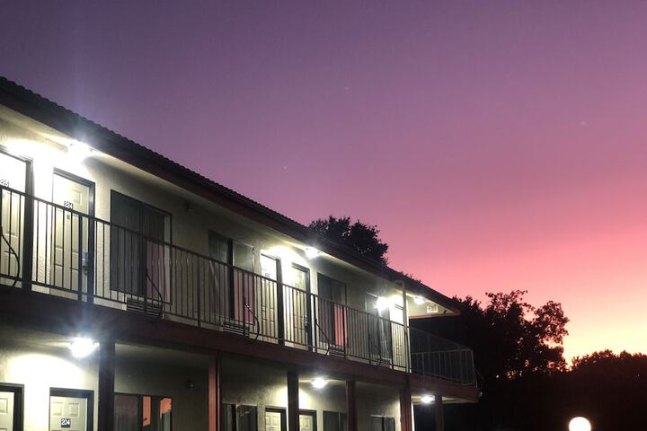 Atascadero Inn - thumb 3