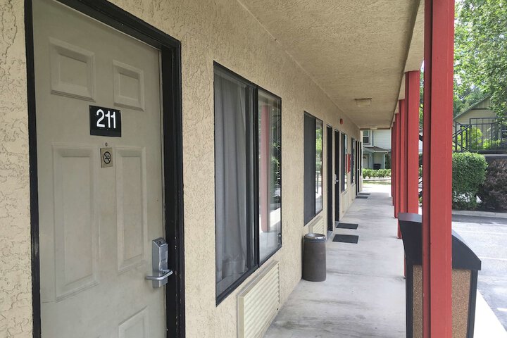 Atascadero Inn - thumb 4